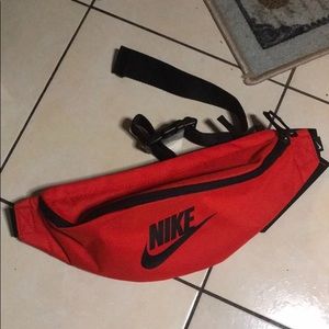 Nike Heritage Fanny Pack